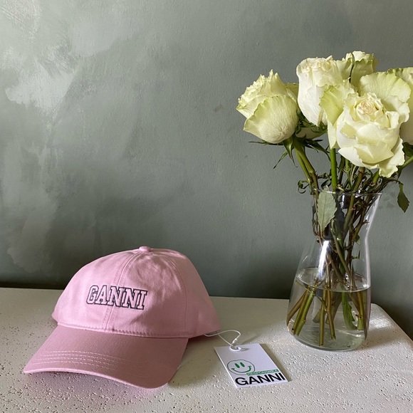GANNI Light Pink Baseball Hat NWT - Picture 4 of 9